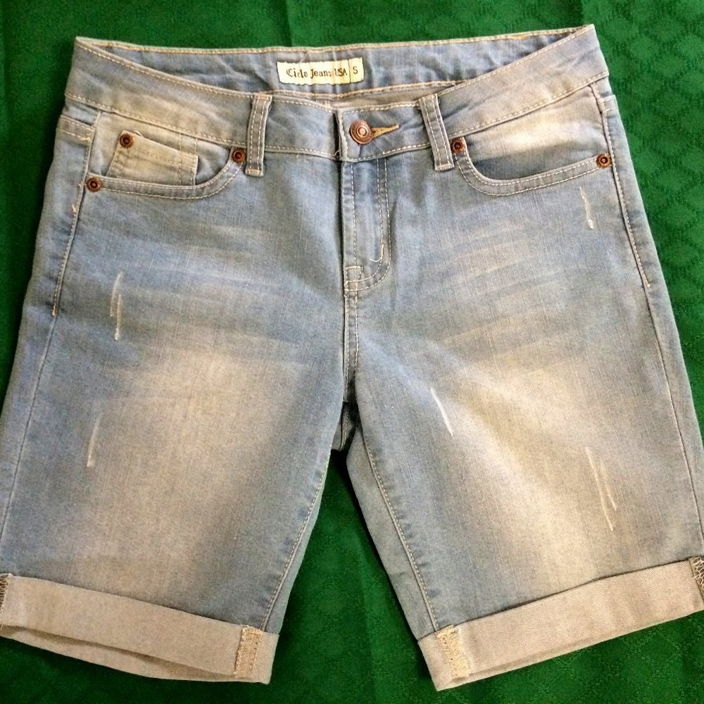 Light Wash Mid-Rise Bermuda Jean Shorts